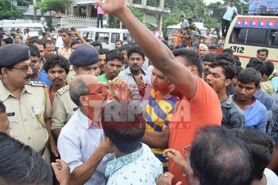 Attack on Bus : Drivers block road demanding arrest of attackers & security on roads Attack on Bus : Drivers block road demanding arrest of attackers & security on roads